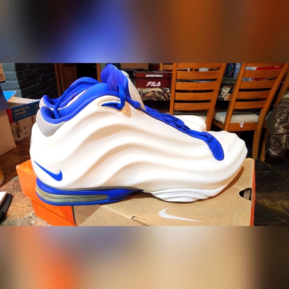 Nike AIR SIGNATURE PLAYER BASKETBALL shoes From 2001 Collectible Vintage